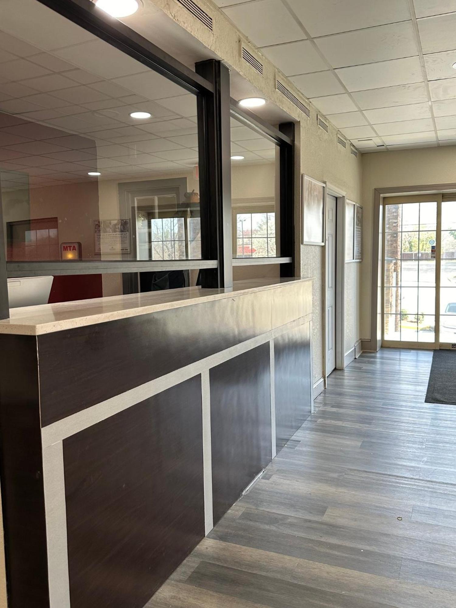 Hometowne Studios By Red Roof Richmond, Va - W Broad St Dumbarton المظهر الخارجي الصورة